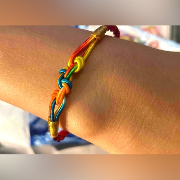Tibetan Chinese Rainbow Ombre Red String Rope Cord Thread Braid Knot Bracelet - Picture 6 of 16
